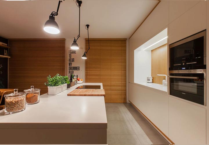 lina-3-1439398341 (1)